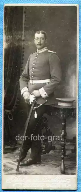 Foto, Soldat, in Uniform, Krätzchen und Degen, Berlin, Garde-Regt., um 1900 !!!