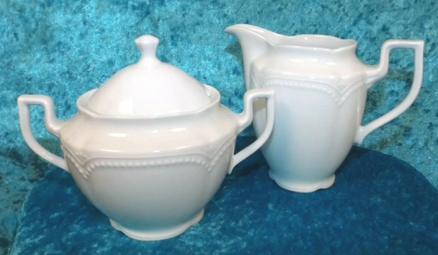 1777 Graf von Henneberg weiße Porzellan Zuckerdose und Sahnekännchen
