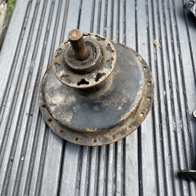 VINTAGE WHEEL BRAKE HUB BSA BANTAM TRIUMPH T20 TIGER. ?? ETC W958. Xx £ ...