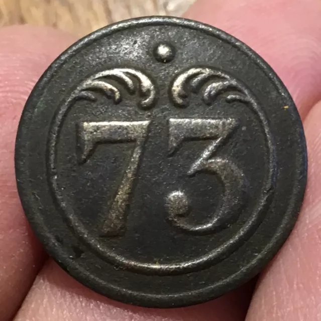 Très Beau Bouton Militaire A Identifier 73 Régiment (408)