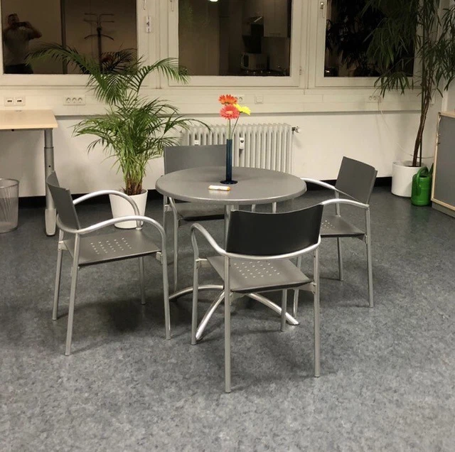 Bistrotisch rund 80 cm mit 4 Stühlen