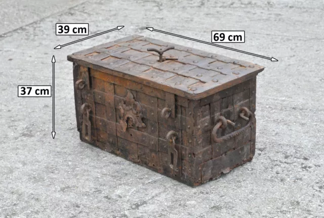 Nuremberg Armada Chest,  17th Century, multipoint locking "pirates" chest box 2