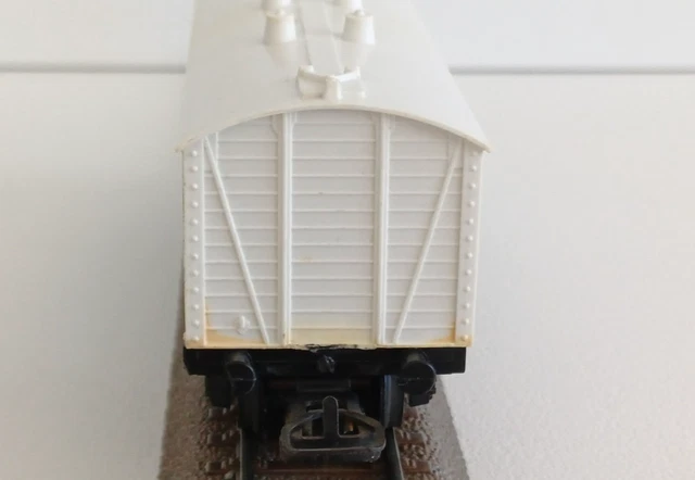 Wagon plat avec caisse mobile frigorifique DISPAM livrée transport