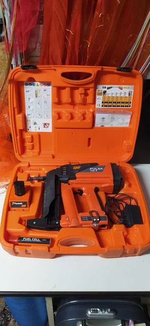 013800 CHIODATRICE SPIT PULSA 700E