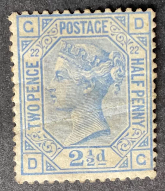 QV GB 1881 2 1/2d blue please 22 stamp mint hinged creased