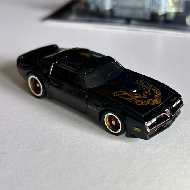 HOT WHEELS PREMIUM Smokey and the Bandit Pontiac Trans Am Custom