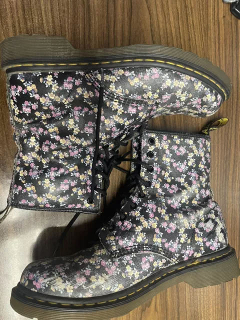 Dr Doc Martens Boots Womens 10 L Floral Classic Black Pink Leather Lace Up
