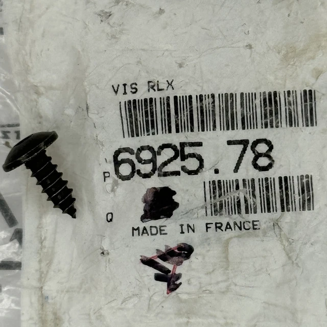 Taylor GS Mini -eアコースティックギター　pu付きモデル Mounts, Brackets & Hardware, Exterior Parts & Accessories, Car