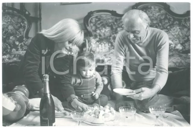 1975 ca ITALIA Maurizio CORGNATI Letizia DI MAIO con la figlia Giuditta - Foto 9