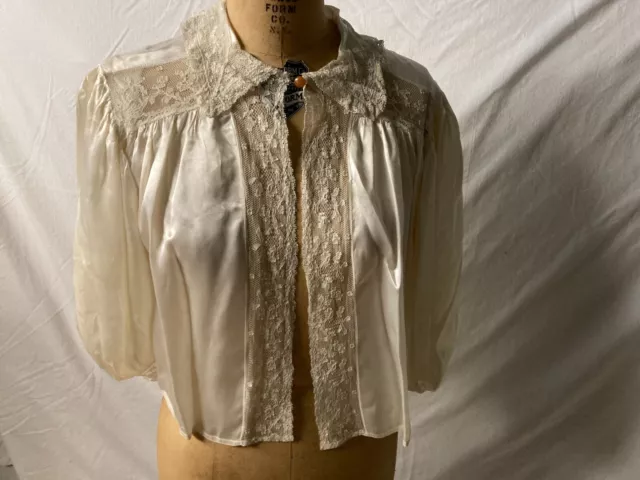 BEAUTIFUL WHITE & Lace vintage Bed Jacket $30.00 - PicClick