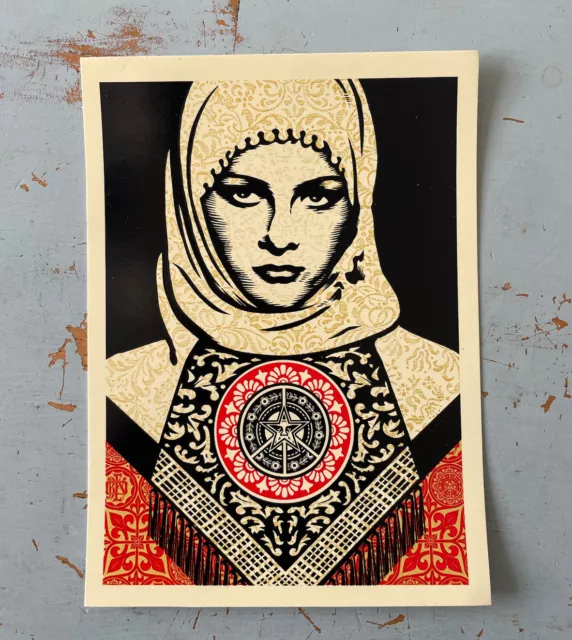Obey Giant Shepard Fairey Mujer Árabe Póster Imagen Arte Pegatina 4,75x6"" NUEVO