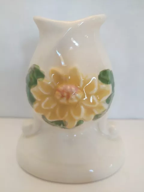 Vtg. Hull Art Pottery Water Lily Single Candle Holder Ivory Yellow Flower Chiped