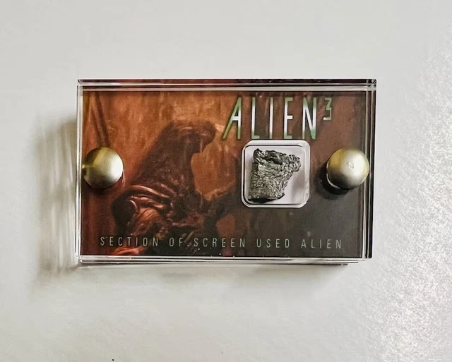 ALIEN 3 SCREEN Used Movie Prop Alien costume piece display Scifi with