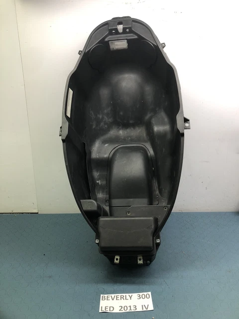 Vano Sottosella Piaggio Beverly Ie 300 Led  2011 2012 2013 2014 2015 2016