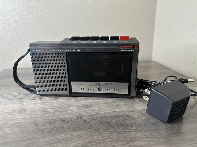 VTG GE GENERAL ELECTRIC 3-5300B COMPACT CASSETTE RECORDER with Blank Sony tapes