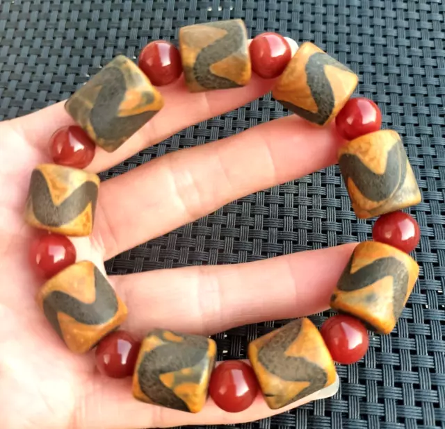 Old Tibetan Dzi Beads Ancient Agate Amulet Hand Catenary Blessed By Tibetan Lama