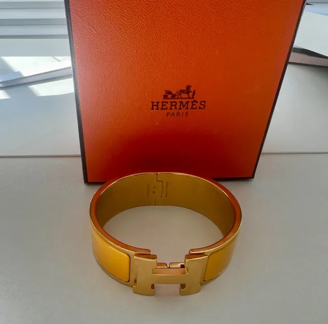 HERMES YELLOW GOLD WIDE CLIC CLAC Bracelet PM - Near perfect condition!