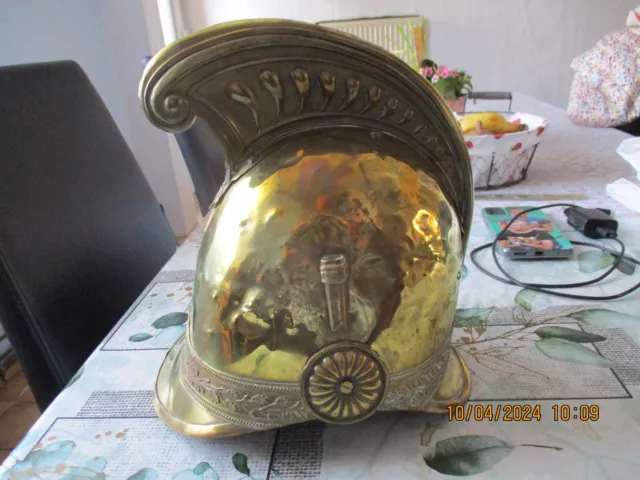 Ancien Coque de Casque Pompier Cuivre