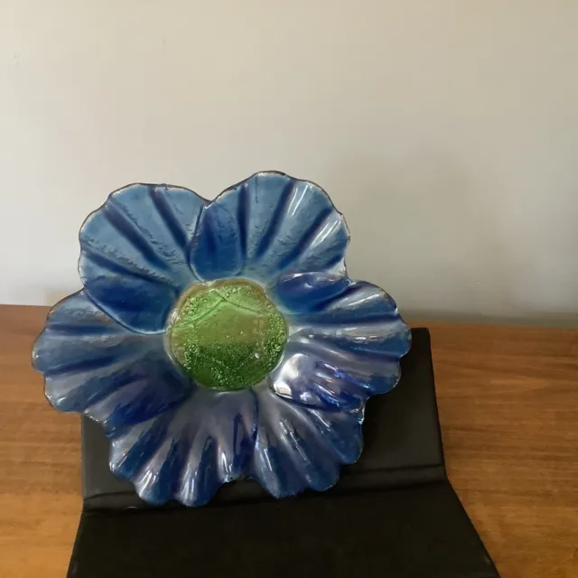 Vintage Sydenstricker Fused Art Glass Dish Blue Flower Pattern  6.25” Cape Cod