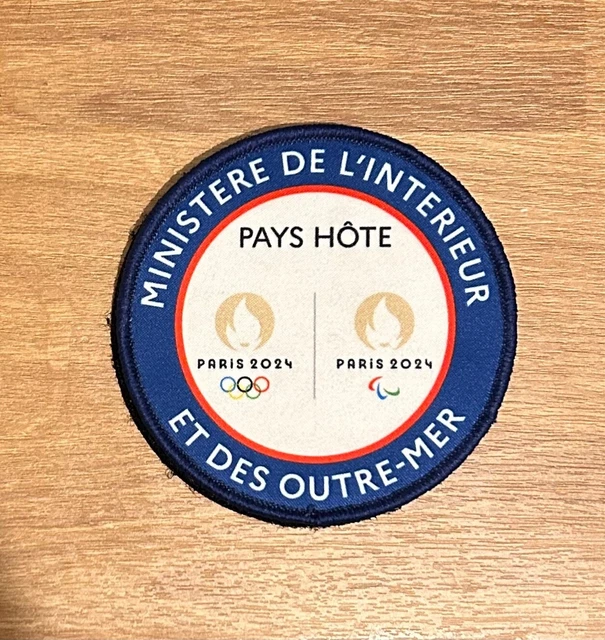 PARIS 2024 Coffret Mug Tour de cou bracelet JO Collection officielle