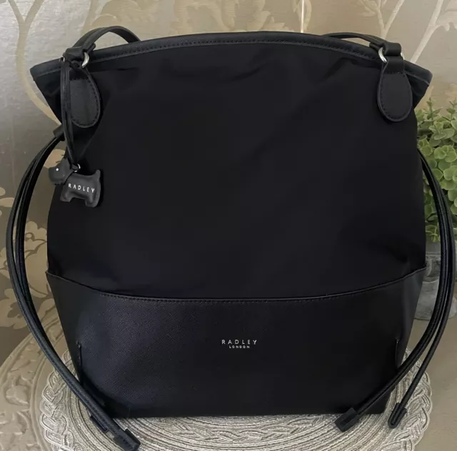 🎄RADLEY BNWOT Black Ladies Water Based PU Leather & Fabric Totes Bag, X-Large🎄