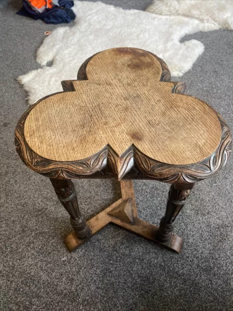 19th century English oak clover leaf side table with lifting top