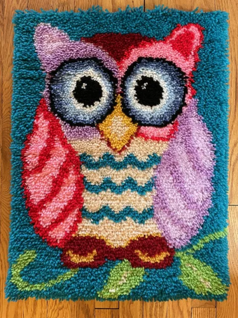MLADEN Latch Hook Rug OWL Bright Colors Finished Completed 20" x 27"