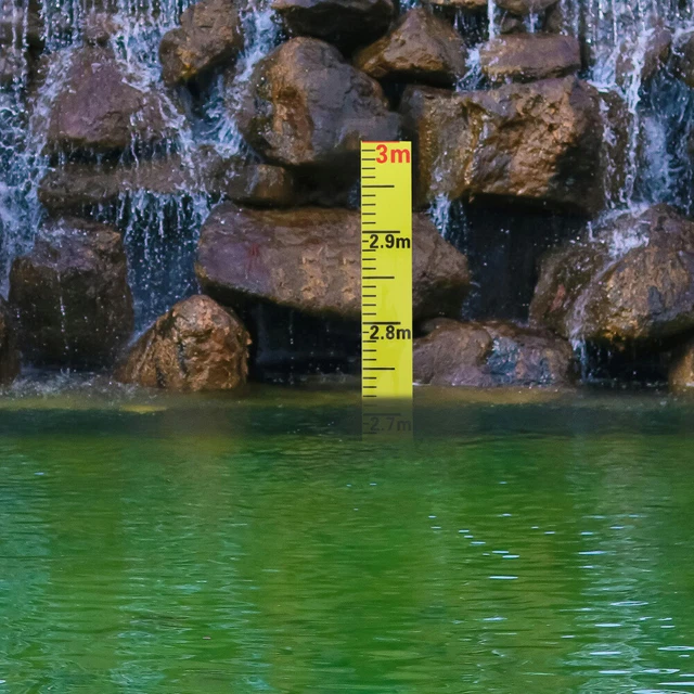 WATER LEVEL SCALE Liquid Measurement Labels for Pools Height Stickers £ ...