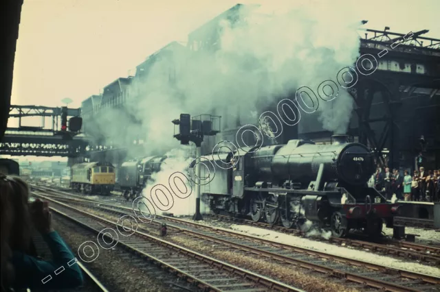 35mm ORIGINAL COLOUR SLIDE OF 8F & CLASS 5 AT MANCHESTER VICTORIA IN AUGUST 1968