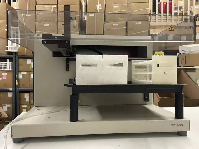 Agilent Technologies G1811A UV Vis Autosampler