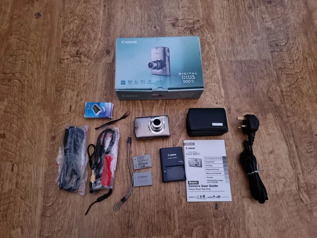 CANON Digital IXUS 900Ti & Accessories, Titanium Bodied 10.1MP
