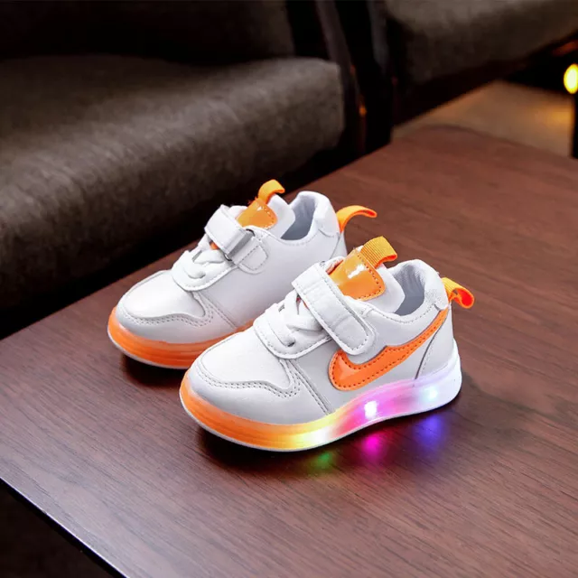 Toddlers Kids Light Up Luminous Trainers Boys Girls LED Flash Sneakers Shoes