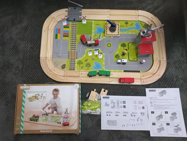 LITTLE TOWN Wooden Road Set Large Set 100 Complete 15.00 PicClick UK
