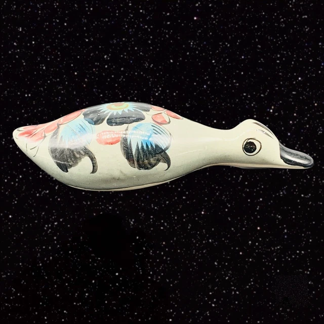Vintage Mexican Folk Art Pottery Streched Neck Bird Duck Figure 1.25”T 8.25”W
