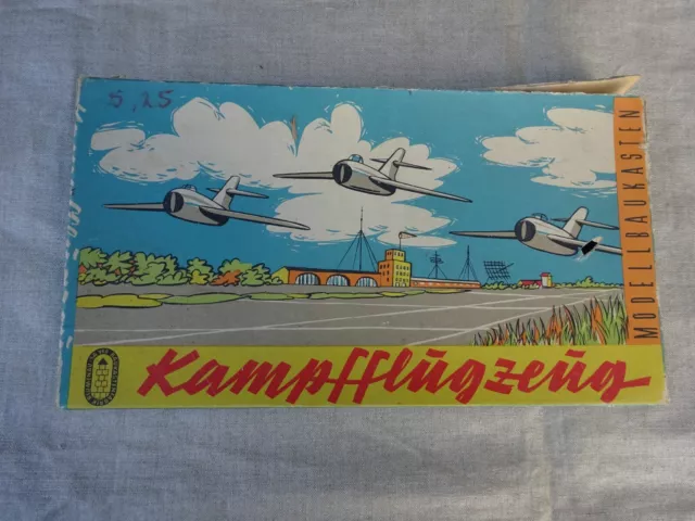 Modellbaukasten Holz Kampfflugzeug DDR