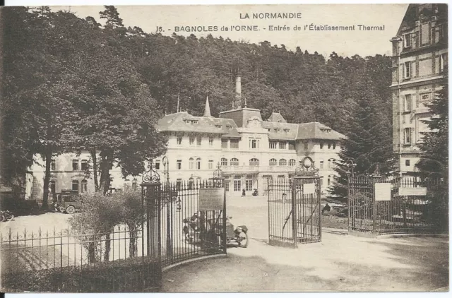 CPA 61 -  BAGNOLES-DE-L'ORNE - Entrée de L'Etablissement Thermal
