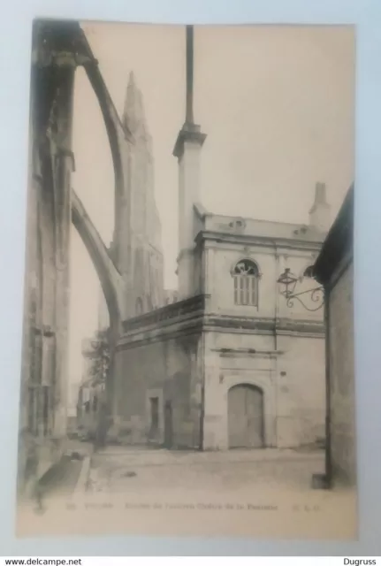 Cpa Tours.Entrée de l'ancien Cloître de la Psalette