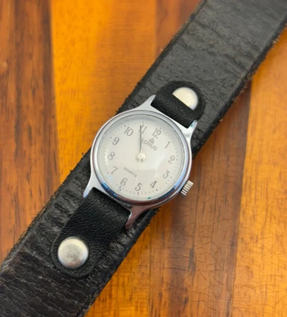 Montre Lotus 15400/6 – Cuir Noir Carré, Quartz, Femme, Neuve Avec étiquettes