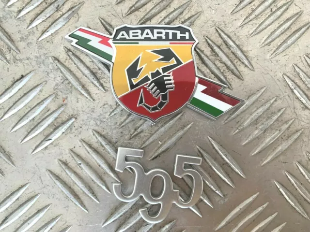 Insigne Logo - FIAT 500 II (2) ABARTH II (2) PHASE I (1) - De 05-2008