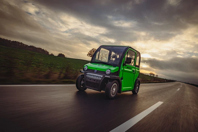 E-Frosch BOB FOUR Microcar Elektro Frosch Aixam Legier Kabinenauto Miniauto NEU