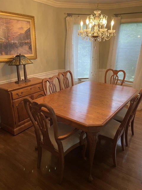 Pennsylvania House oak dining room Table/ set Buffet 6 Chairs And 2 Extra Leaves