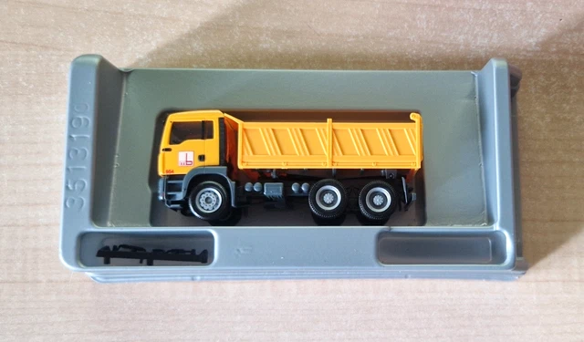 HERPA, MAN TGX GX 4x2 con rimorchio a 3 assi KRÜGER, 1/87, HER316118
