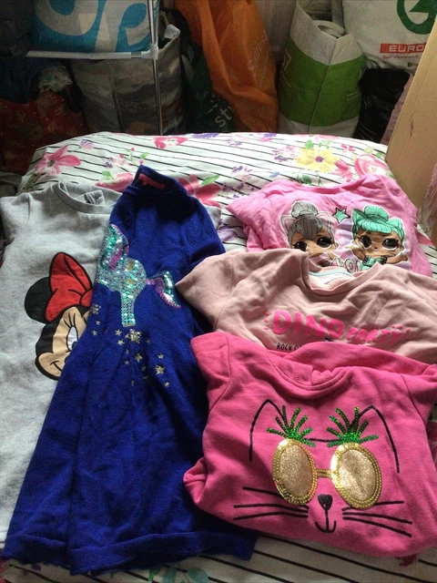 Girls marks and Spencer play wear bundle of clothes, age 4-5 years