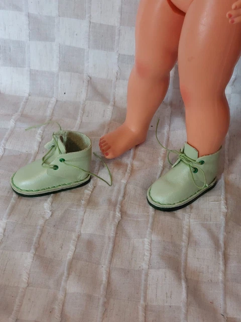 les chaussures en cuir compatibles poupée modes travaux francoise  michel