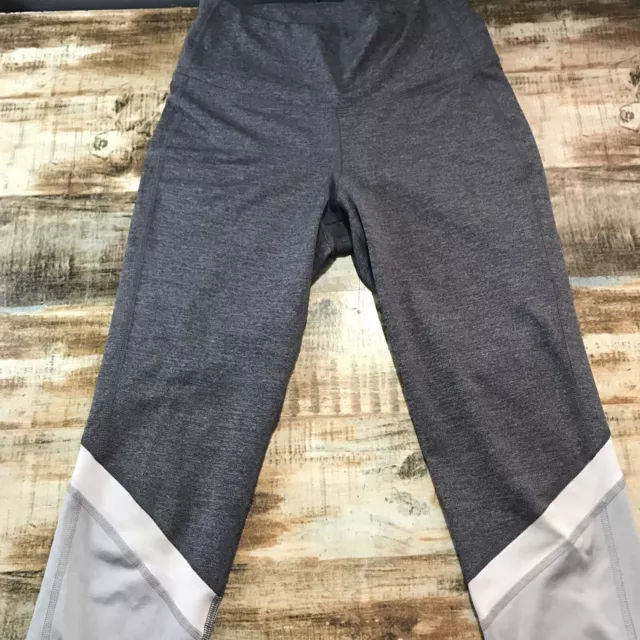 Old Navy Active Elevate Leggings Go Dry Size Medium Gray