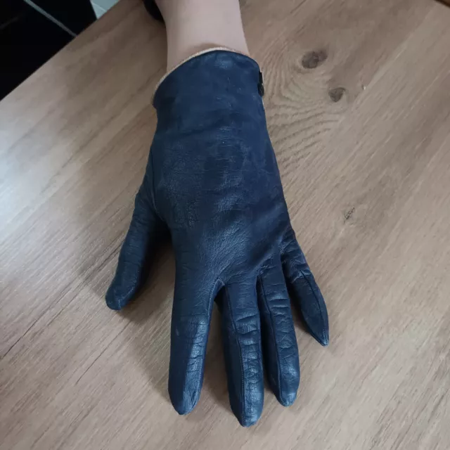 paire de gants en chevreau marine