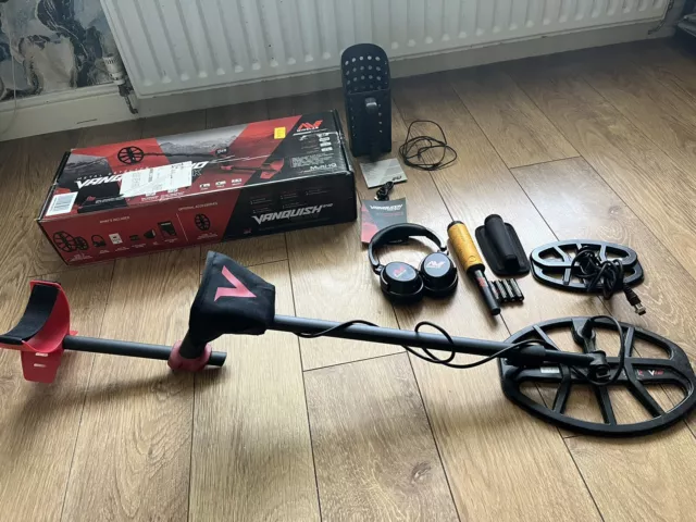 Minelab Vanquish 540 Pro Pack metal detector Plus Extras