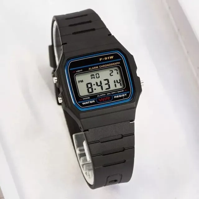 Unisex Casio Classic Digital Watch with Resin Strap in Black -Water Splush F91