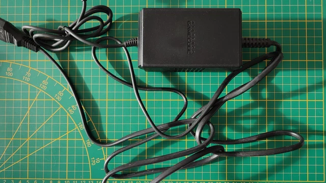 Bloc Alimentation Officiel SEGA Master System 2 - N°3008-18 - Fonctionne