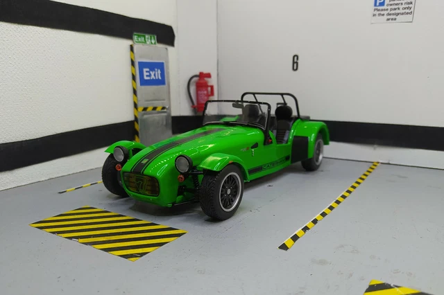 1/18 LOTUS CATHERAM 275R 2014 Solido